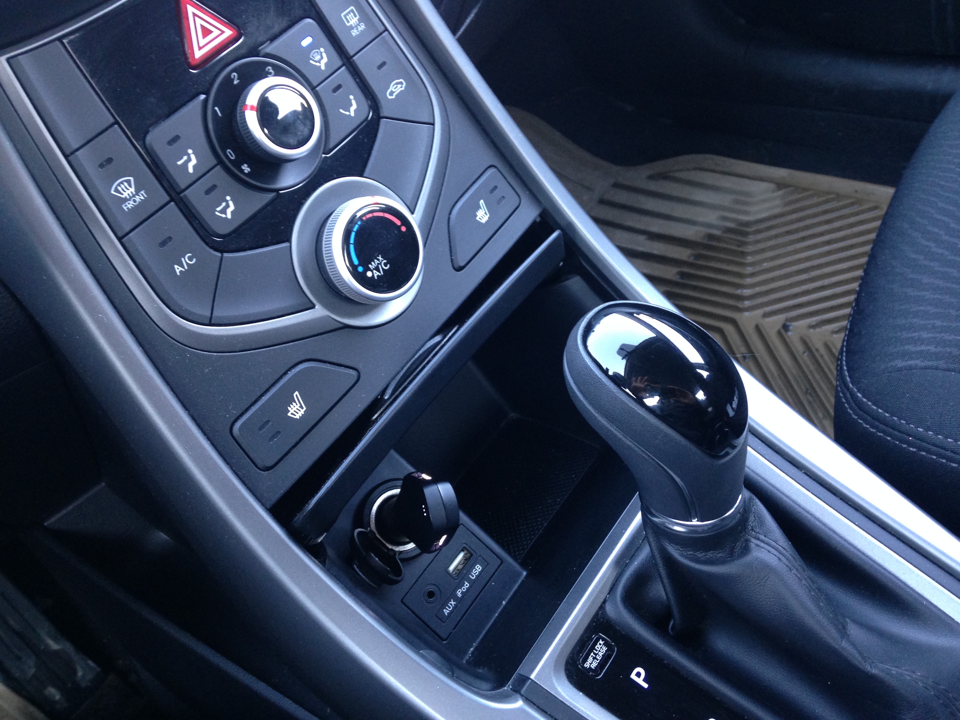 The essential car charger for your smartphone Canadian Geographic