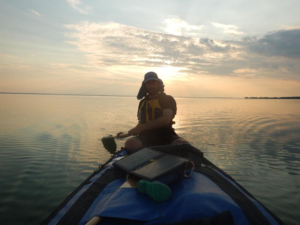 Photos Young family paddles from Edmonton to new home in Montreal
