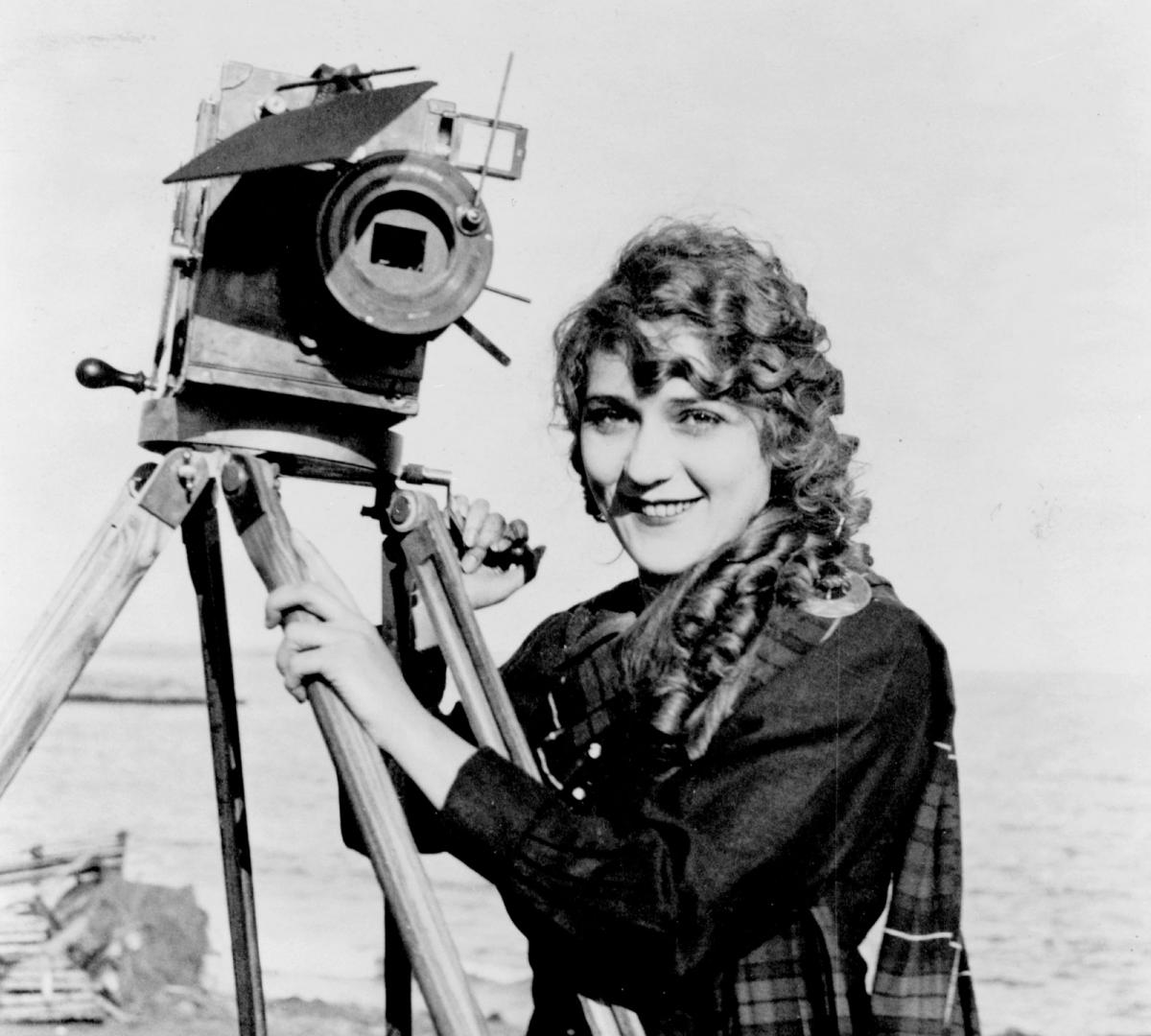 10 Surprising Facts About Canadians In Cinema Canadian